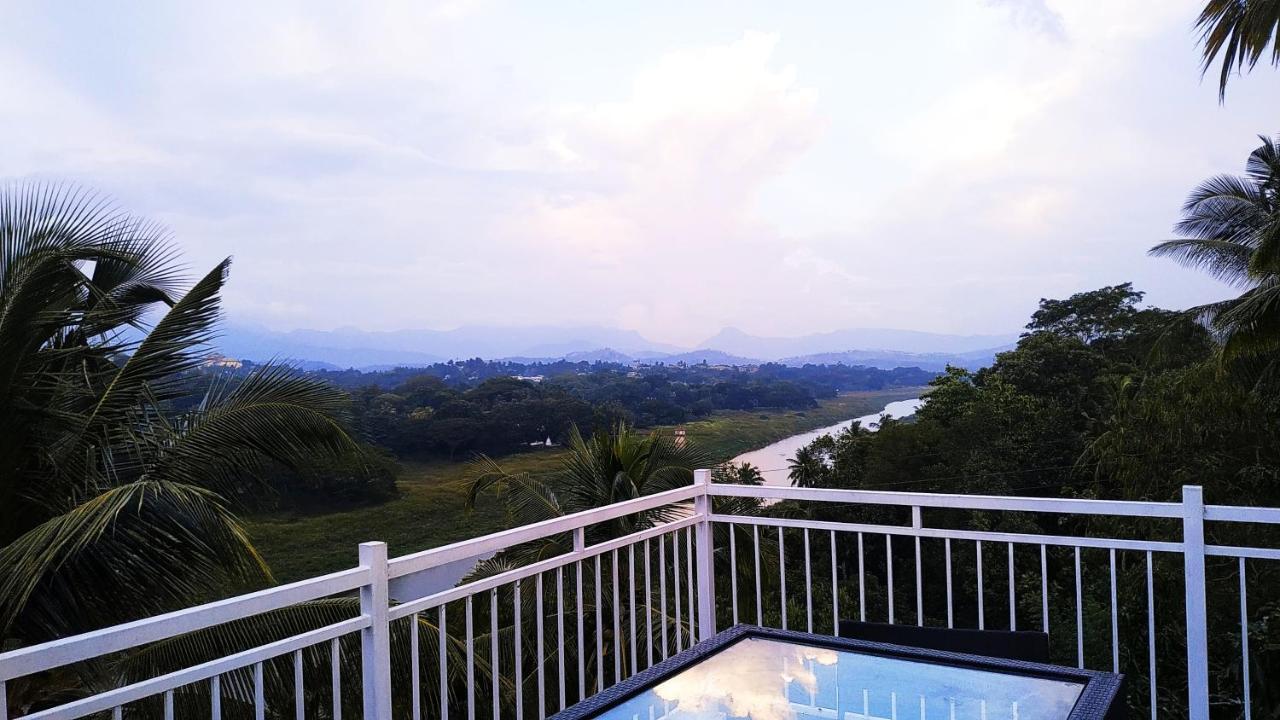 Mahaweli View Inn Kandy Dış mekan fotoğraf