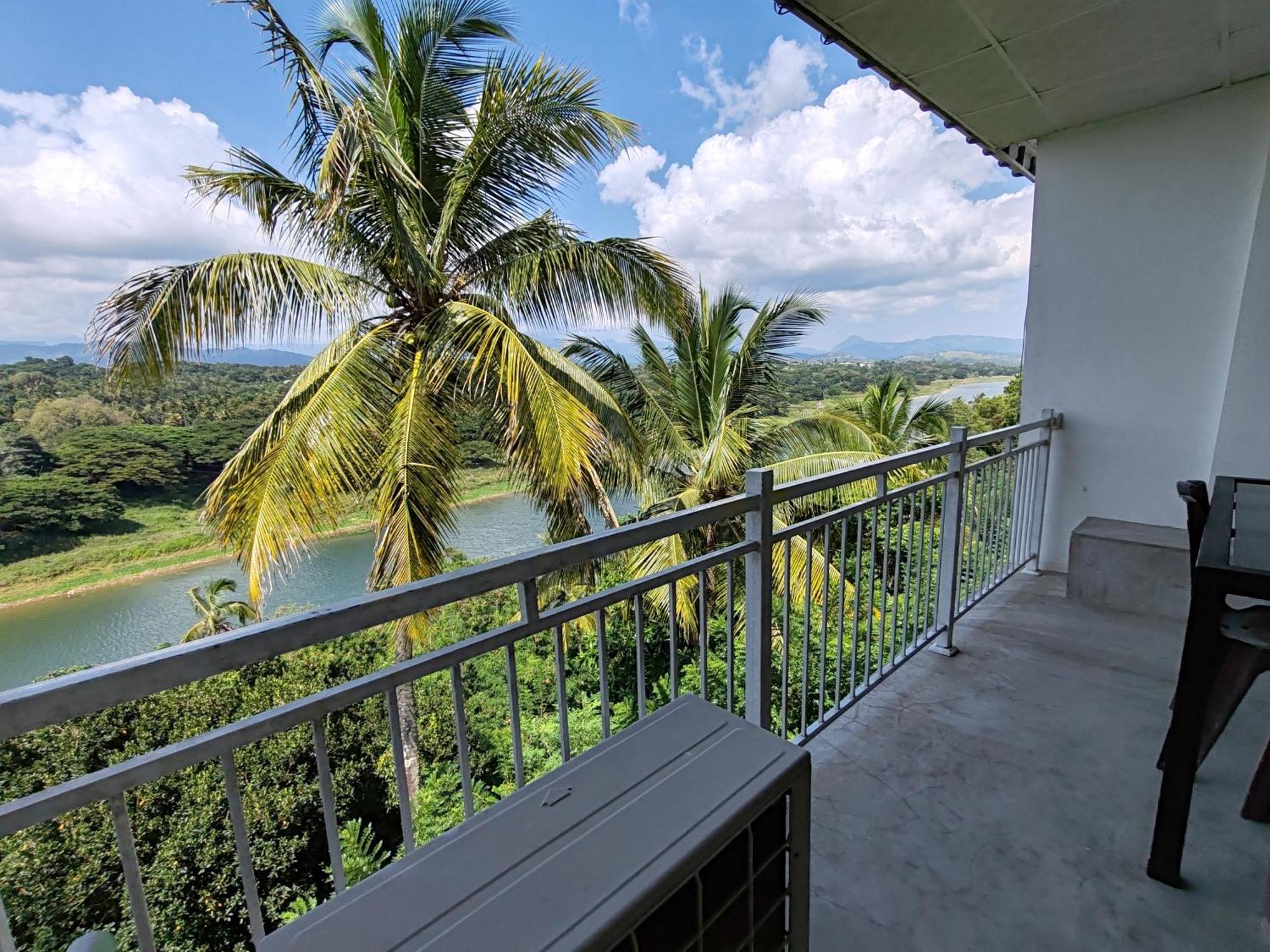 Mahaweli View Inn Kandy Dış mekan fotoğraf