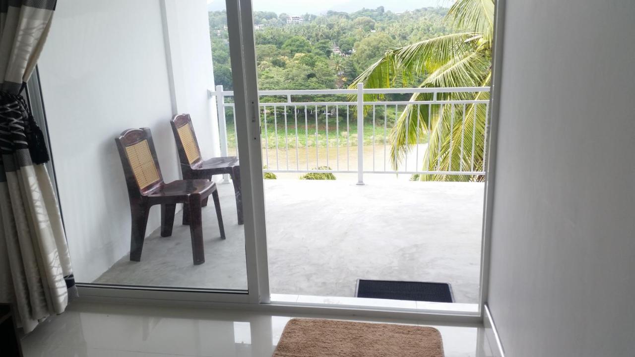 Mahaweli View Inn Kandy Dış mekan fotoğraf