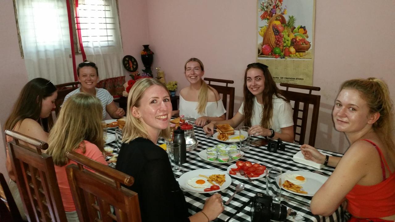 Mahaweli View Inn Kandy Dış mekan fotoğraf