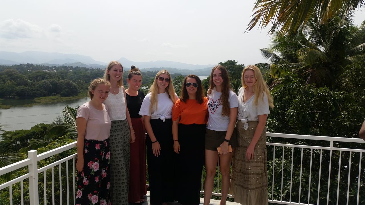 Mahaweli View Inn Kandy Dış mekan fotoğraf