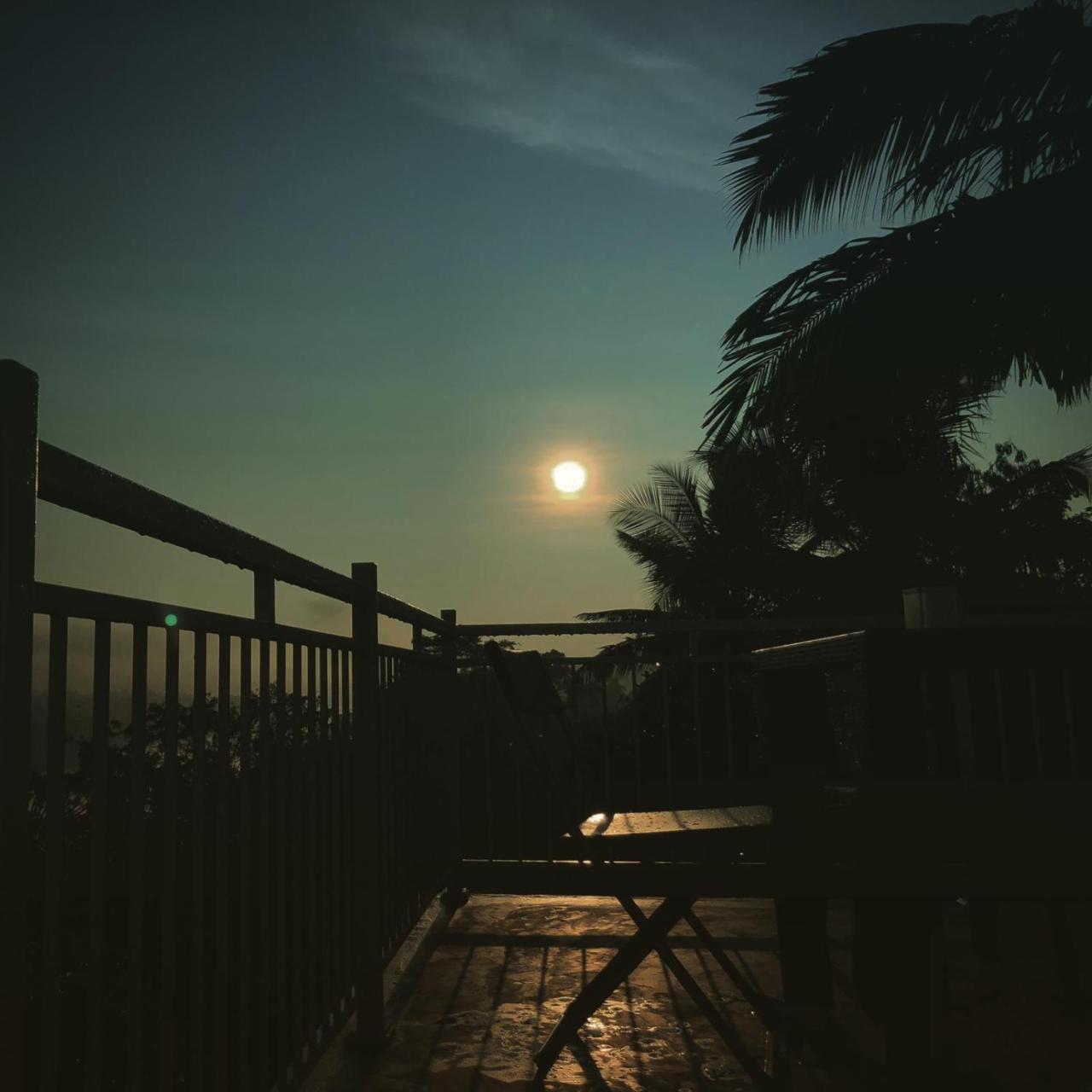 Mahaweli View Inn Kandy Dış mekan fotoğraf