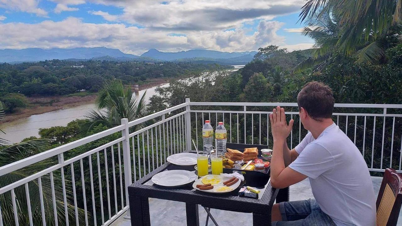 Mahaweli View Inn Kandy Dış mekan fotoğraf
